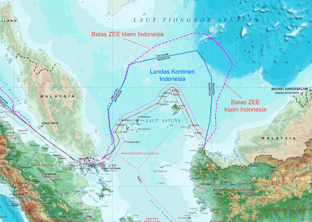 Gambar 3 Garis batas dasar laut dan garis klaim ZEE di LTS